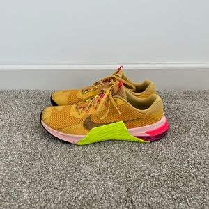 Nike Metcon 7X - Men’s - Games Colorway (Pollen/ Black/ Volt Pale Coral) - 11.5
